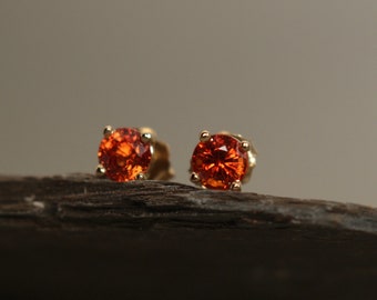 Vibrant Orange Sapphire Stud Earrings in 14K Yellow Gold