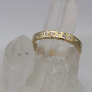 14k Yellow Gold Band With Scattered Natural Flush Set Diamonds - Made to Order, Customizable Ring, Unisex Ring, Stacking Ring, Wedding Band