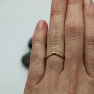 14k Yellow Gold Half-Round Contour Band image 3