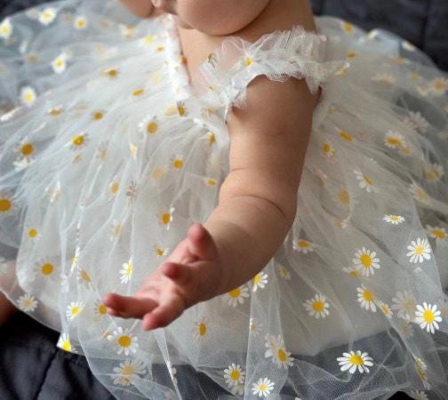 Cute summer daisy one 1st Birthday dress, Daisy Dress, floral tutu dress, baby girl cake smash outfit, 1st birthday outfit