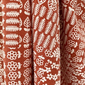 Vintage fabric midweight cotton Scandinavian brown flowers free shipping image 3