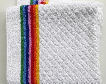 vintage bathtowel 70s terry - rainbow stripes - free shipping