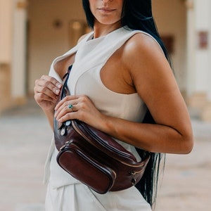 Brown Leather Fanny Pack – Handmade Italian Belt Bag, Crossbody Travel Sling, Festival Bum Bag for Women