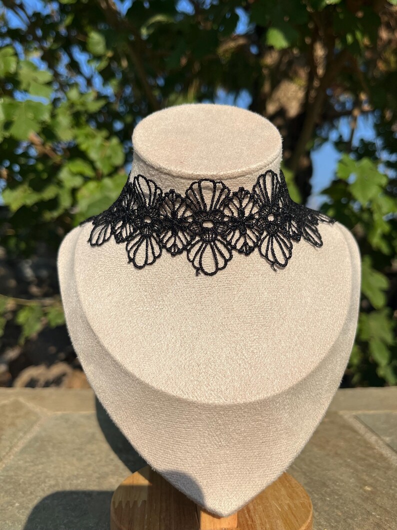 Elegant Black Lace Flower Choker Necklace Gothic Floral Statement ...