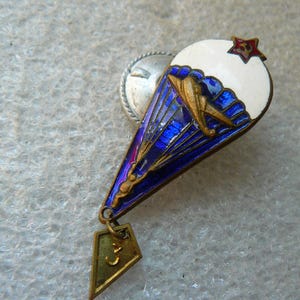 badge Parachutist athlete of the USSR