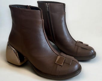 Handcrafted Leather Heeled Booties – Elegant Brown Ankle Boots