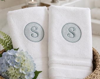 Monogrammed Bath Towel Wedding Gift for Friend Housewarming Present Bathroom Accessory Home Decor Embroidered Set Custom Bridal Shower