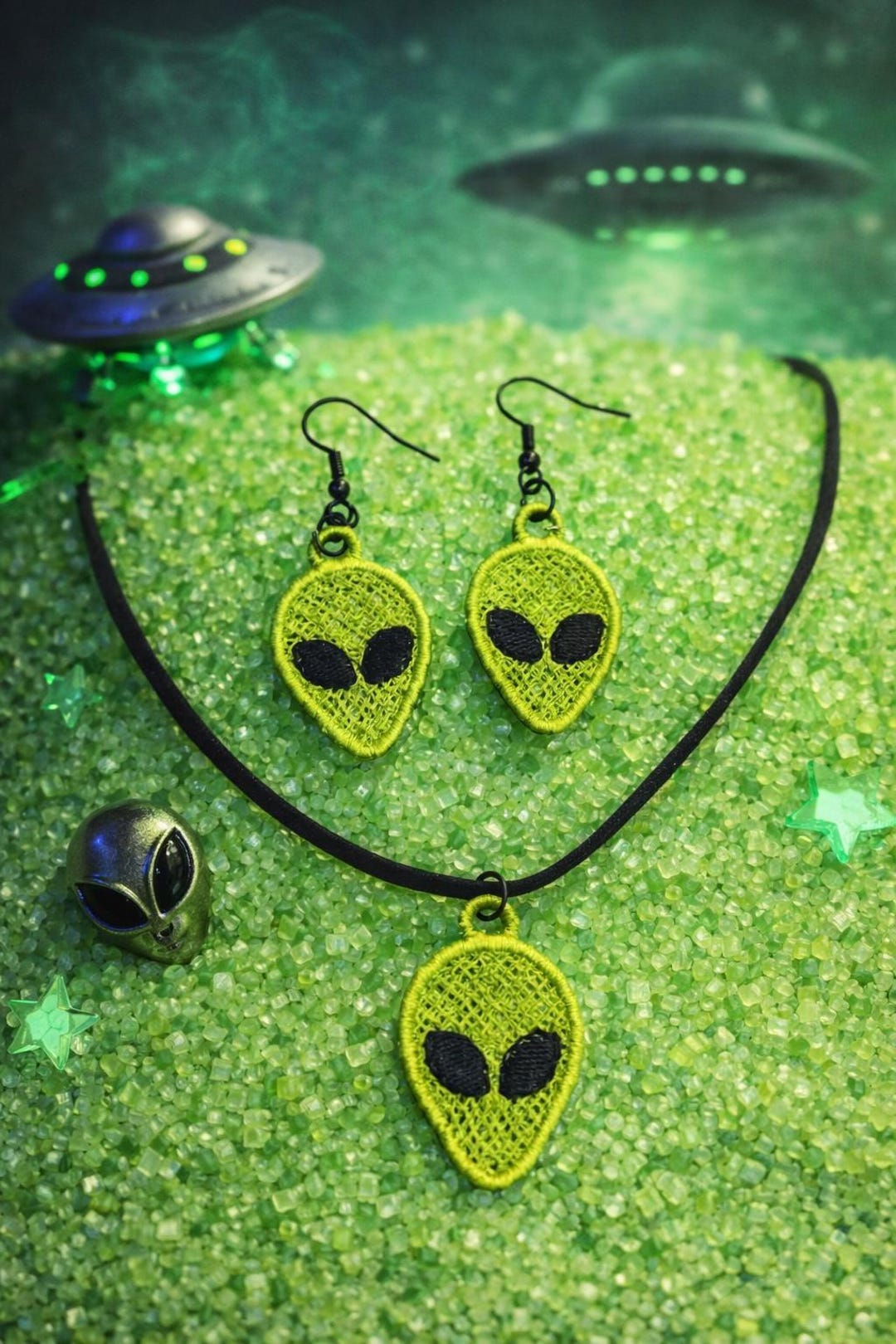 Alien Jewelry Set Embroidered Lace Earring Design Spaceship Necklace ...