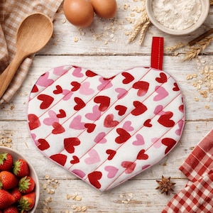 Quilted Heart Potholder Kitchen Accessory Heat Resistant Mitt Protection Baking Safety Holder Gift Cook Hotpad Decorative Fabric Pad