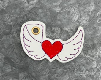 Memorial Angel Keychain Bag Charm Purse Accessory Heart Design Wing Tribute Grief Gift Sympathy Token Remembrance Item Comfort Keepsake