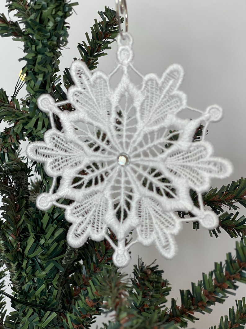White Snowflake Ornament Christmas Tree Decoration Handmade Lace Design Winter Holiday Decor Vintage Christmas Keepsake Gift Idea Teacher Appreciation Present Beautiful Festive Hanging Elegant Display Traditional Home Accent Intricate