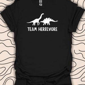 Team Herbivore Dinosaur T-Shirt – Perfect for Dino Lovers – Fun Graphic Tee Gift Unisex Men Women Shirt 2422PC
