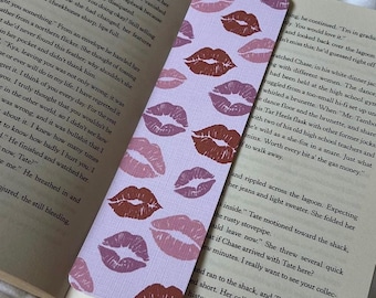 Kiss Bookmark | Red, Pink, Love, Kiss | Christmas Present | Stocking Filler | Gift | TurnAndMark