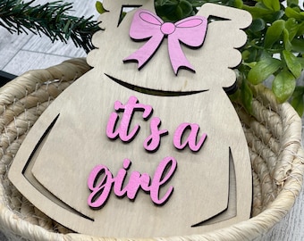 Newborn Baby Gift Card Holder - Engraved Birch Wood