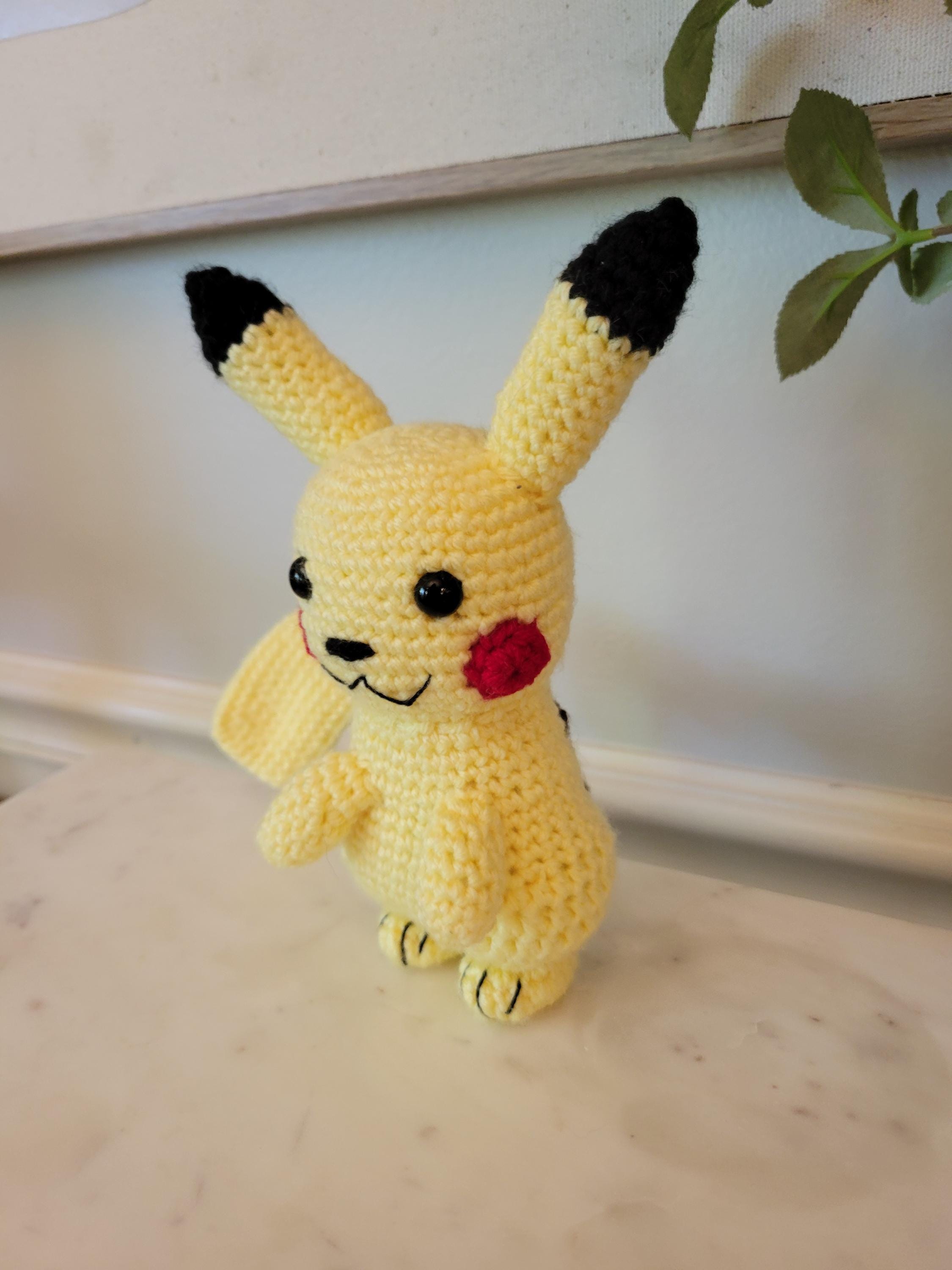 かぎ針編みのピカチュウぬいぐるみ - ポケモン愛好家へのギフト - Etsy