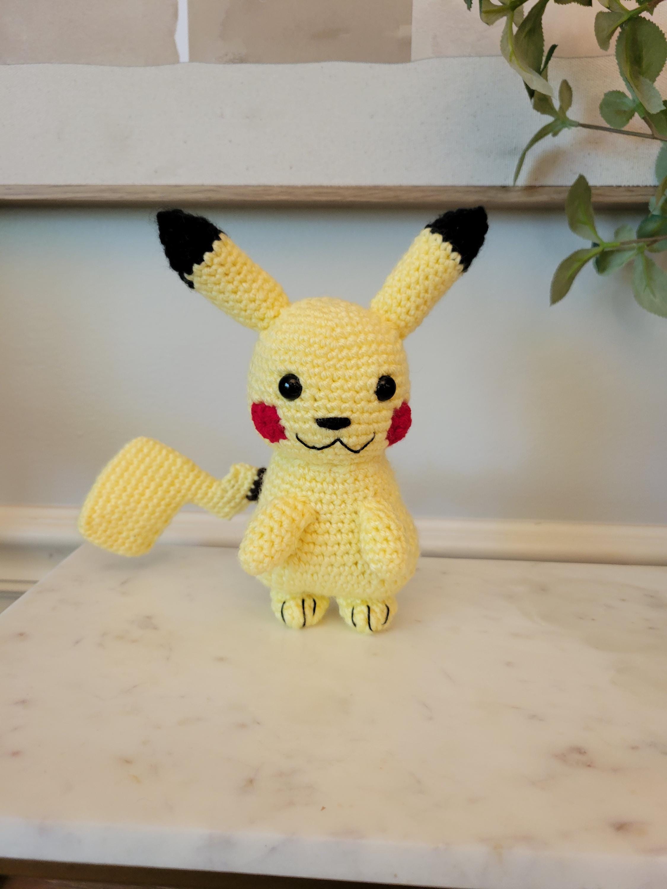 かぎ針編みのピカチュウぬいぐるみ - ポケモン愛好家へのギフト - Etsy
