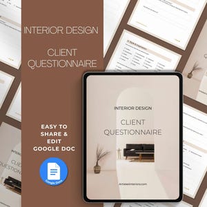 Könnte beinhalten: Ein Fragebogen für Innenarchitektur-Kunden, der auf einem Tablet und auf gedruckten Blättern angezeigt wird. Der Text lautet "Interior Design Client Questionnaire" und "Easy to Share & Edit Google Doc". Das Design zeigt ein modernes Interieur mit einem Sofa.