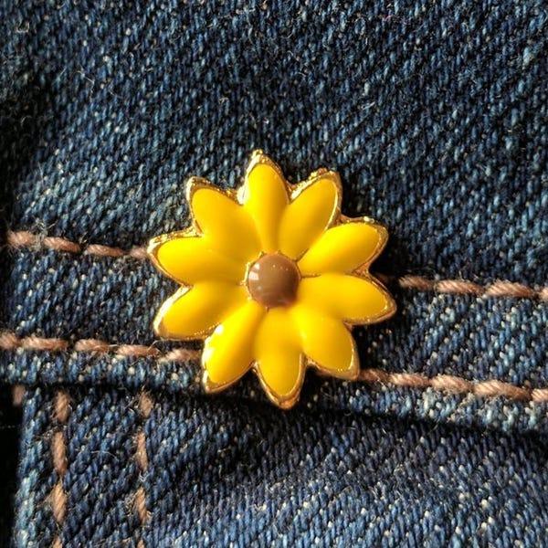 Sunflower enamel pin, vintage flower lapel pin