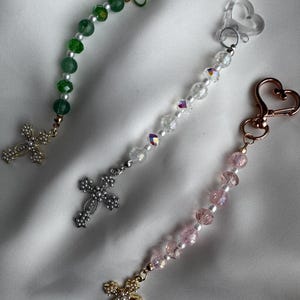 Porte-clés croix perles & coeur – Accessoire sac fait main - Spirituel élégant