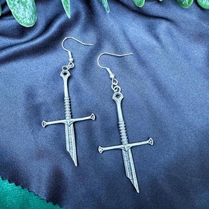 Elven Narsil Sword Earrings: Fantasy Cosplay Jewelry