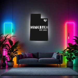 Arte de pared de metal con mapa de Utah personalizado y luz LED, letrero con el nombre del estado de Utah personalizado para decoración de habitación, decoración de metal con el nombre "Nacido en Utah", mapa de Utah