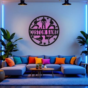 Aangepaste metalen karatemuurkunst met led: gepersonaliseerd naambord