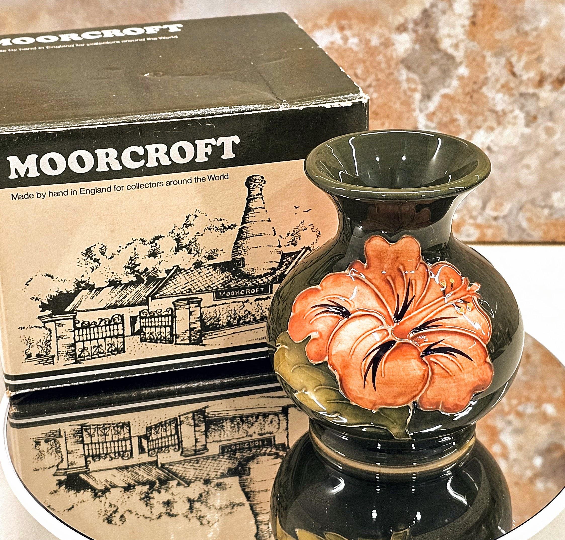 Small Moorcroft Vase - Etsy Canada