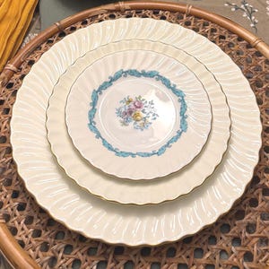 Minton Ardmore S-363 English Bone China Dinnerware | Vintage Floral Gold Rim Set