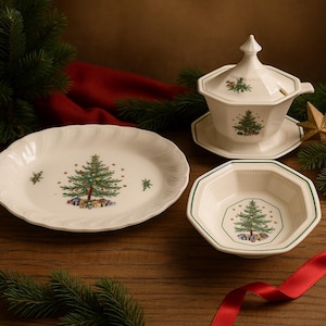 Utensilios para horno navideños Nikko completamente nuevos • Cuenco para verduras • Horno ovalado • Sopera • Diseño de árbol de Navidad