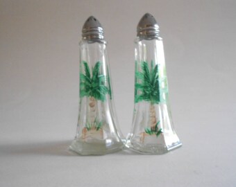 Palm Trees Salt Pepper Shakers Salt Pepper Jars Hand Painted Shakers Spices Shakers Clear Glass Tall Size Tower Shape Palm Trees Kitchen