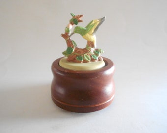 Vintage 1990 Hummingbird Music Box, Plays "You Are My Sunshine"