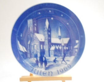 Vintage 1969 Christmas Plate:  Ribe Domkirke Church, Denmark