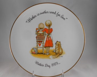 Holly Hobbie Plate Vintage 1973 Mother Child High Chair Mother is Another Word for Love Mothers Day 1973  Display Plate Commemorative Plate