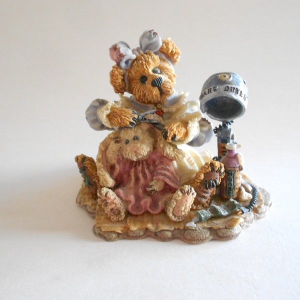 Boyds Bears Figurine Wanda and Gert A Little Off The Top Vintage 1999 Bearstone Collection The Boyds Collection China Bear and Rabbit Resin