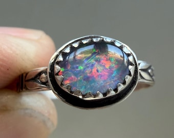 8,5 Australische opaal doublet in sterlingring