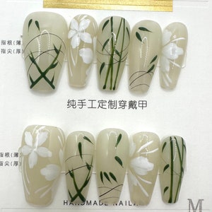 Reusable Press on Nails Long Acrylic nails 3D Clear Crystal Fake Nails Glossy Nails with jelly gel glue, 10 pieces
