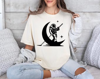 Comfort Colors® Astronauten- und Mond-Shirt, Mond-T-Shirt, Weltraum-Shirt, Astronauten-Shirt, Astronauten-Familien-T-Shirt, Astronautinnen-T-Shirt, Kosmonauten-T-Shirts