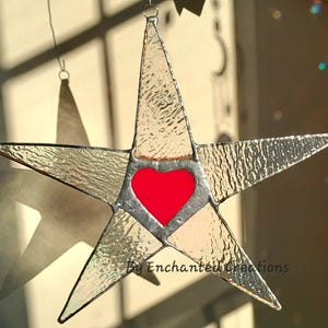 11&quot; clear ripped stained glass star with red heart