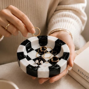 Checkered Marble Catchall Tray - Hand-carved Jewelry Dish, Engagement Ring Holder | Stone Soap Bowl