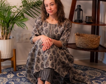 Printed Kurta Set, Embroidered Neck, Cotton 3-Piece for women