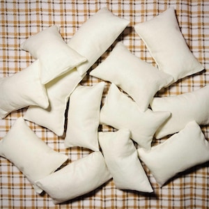 1:6 Scale Doll Bed Pillows - Set of 2 - Barbie, Bratz, Monster High