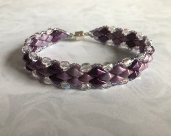 Handgemachtes Lila Tschechisches Glasperlen Armband, Magnetverschluss