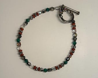 Sparkle Bracelet in Green & Red – Toggle Closure
