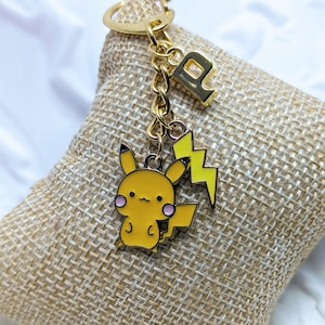 Anime yellow cartoon character keychain, lightning bolt, Mouse, Pika