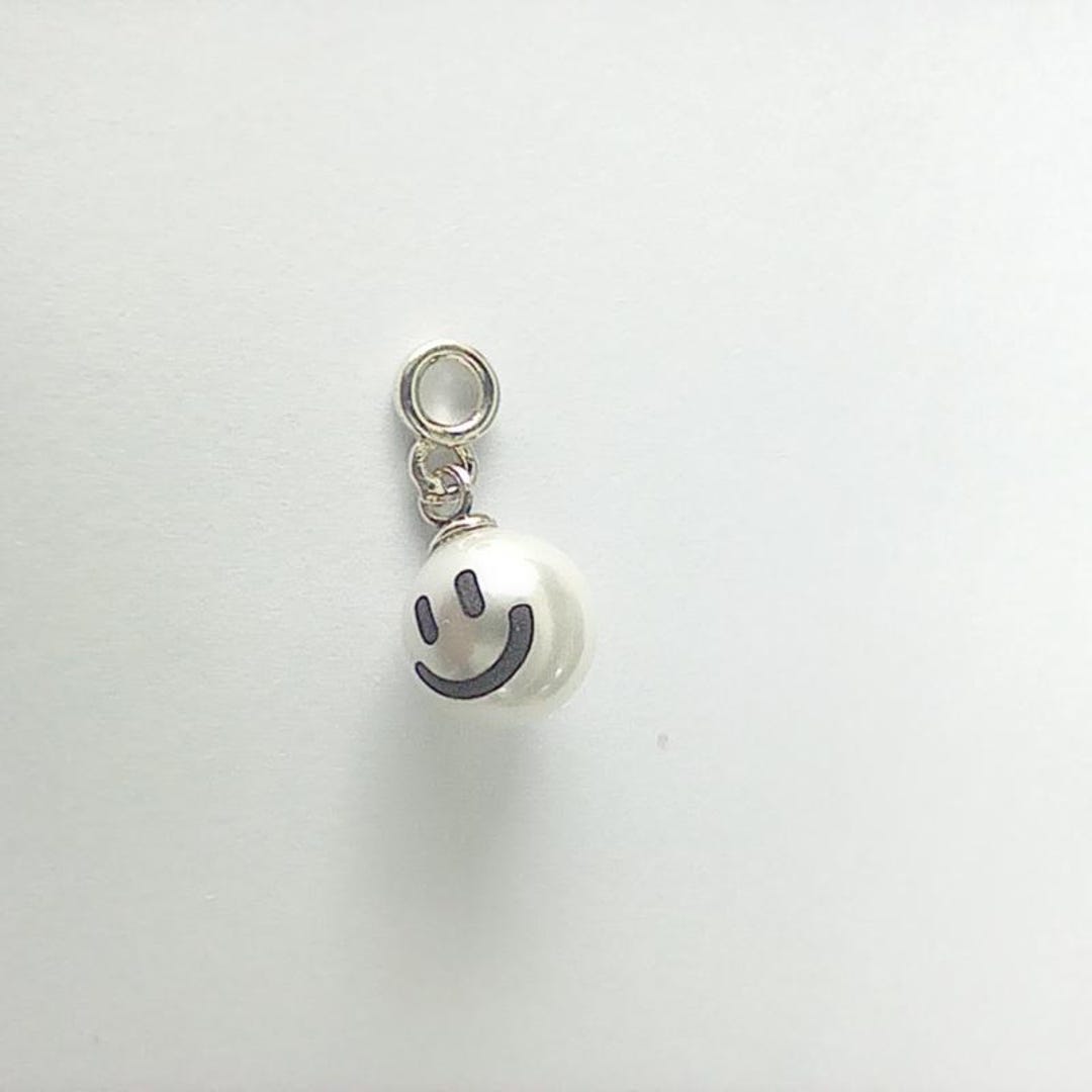 PANDORA ME Happy Mini Dangle ブレスレットチャーム 799678C01 楽天市場】＼今ならさらに+9倍／ パンドラ PANDORA Pandora ME