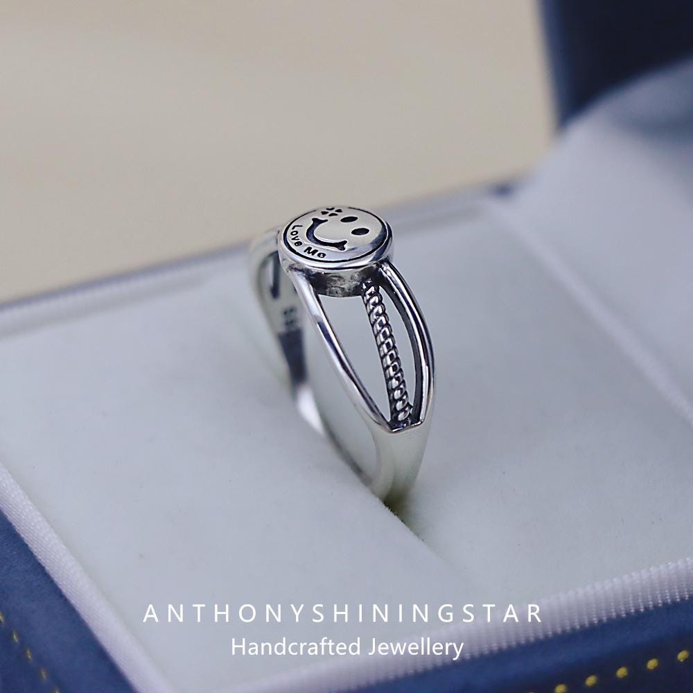 S925 Sterling Silver Vintage Twisted Texture Smiley Face