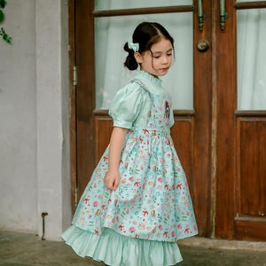 Girls Vintage Dress Alice in wonderland
