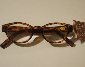 2.75 Reading Glasses - Brown Frames 140mm - Spring Temples
