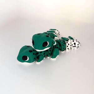 Spotted Gecko, 3D Printed Articulating Flexi Fidget, Flexi toys, 3D Printed Gecko