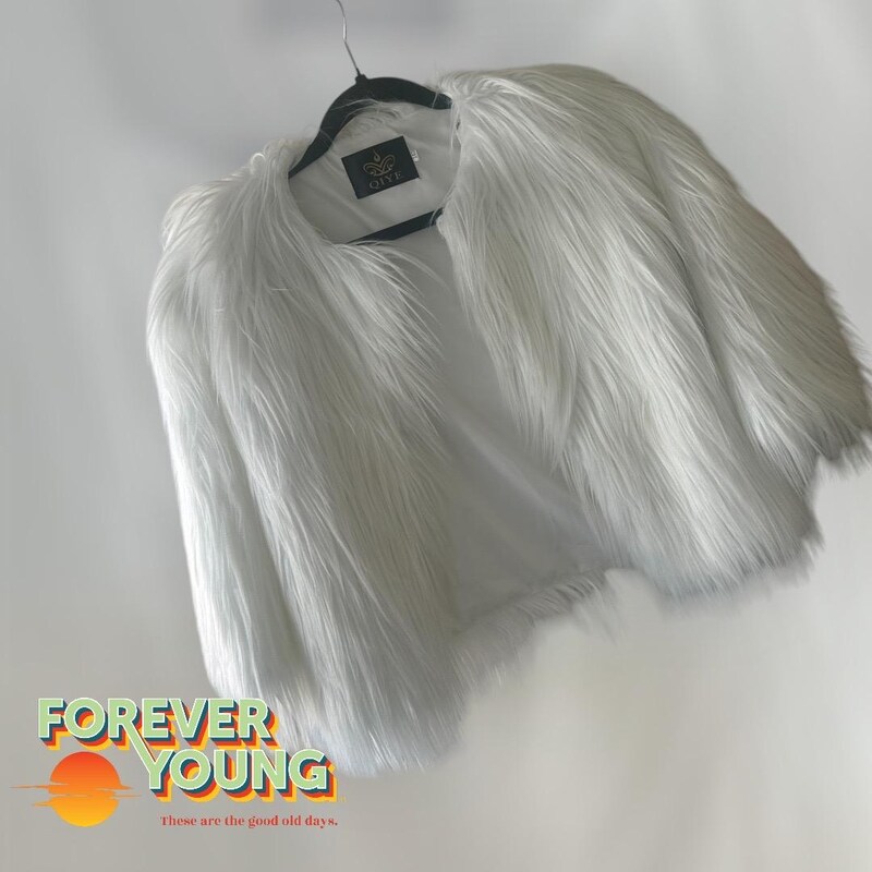Cropped Knit Jacket with Fur Collar and Cuffs - White